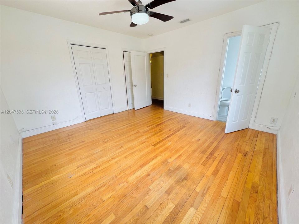 For Rent: $3,700 (4 beds, 2 baths, 2182 Square Feet)
