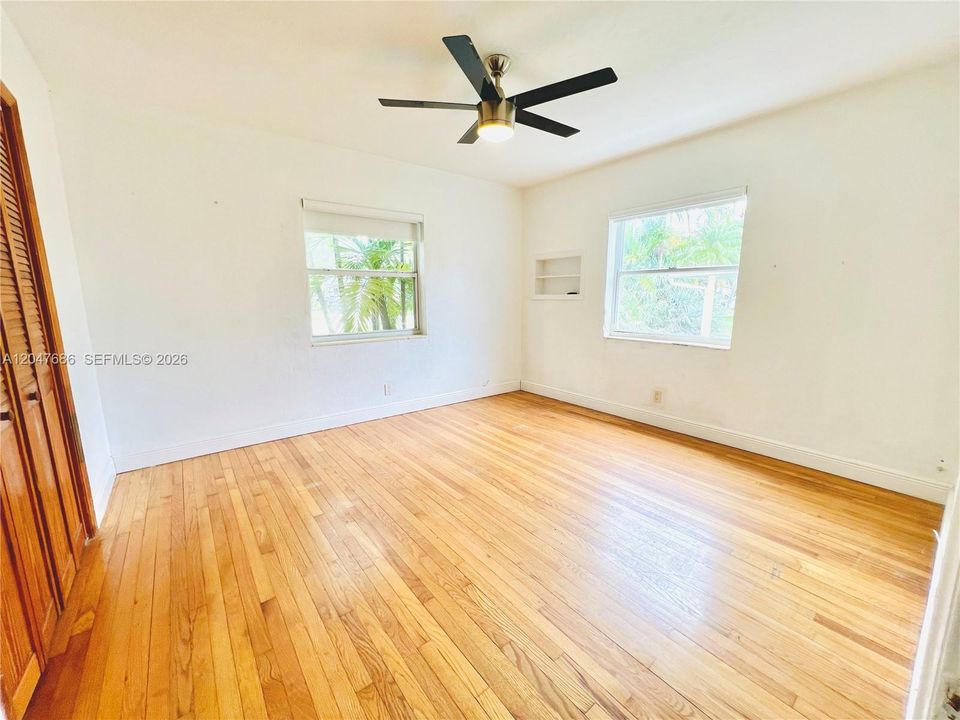 For Rent: $3,700 (4 beds, 2 baths, 2182 Square Feet)