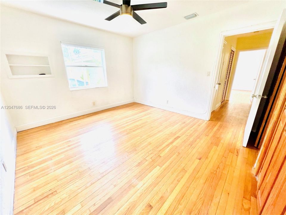 For Rent: $3,700 (4 beds, 2 baths, 2182 Square Feet)
