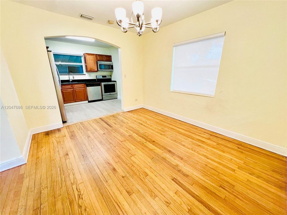 For Rent: $3,700 (4 beds, 2 baths, 2182 Square Feet)