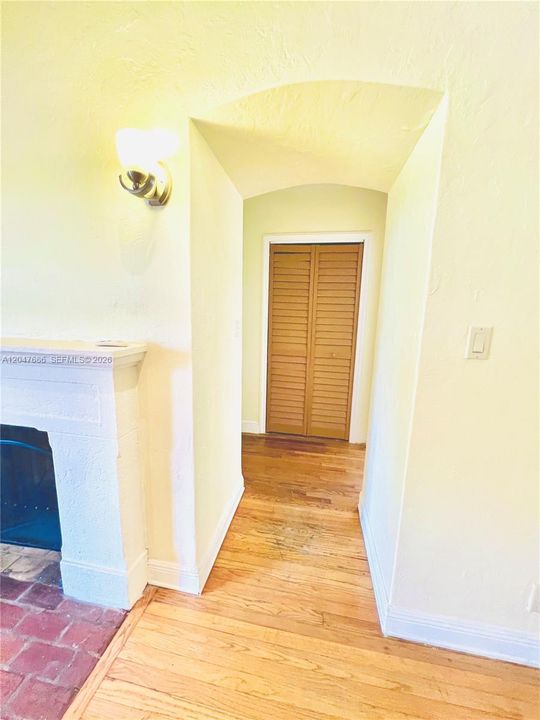 For Rent: $3,700 (4 beds, 2 baths, 2182 Square Feet)