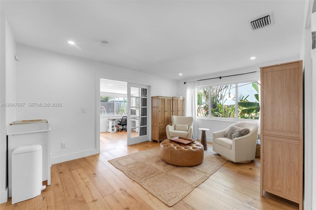 En Venta: $1,500,000 (3 camas, 3 baños, 2255 Pies cuadrados)
