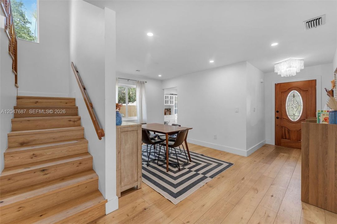 En Venta: $1,500,000 (3 camas, 3 baños, 2255 Pies cuadrados)