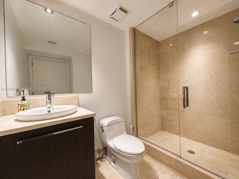 For Rent: $7,500 (1 beds, 2 baths, 1161 Square Feet)