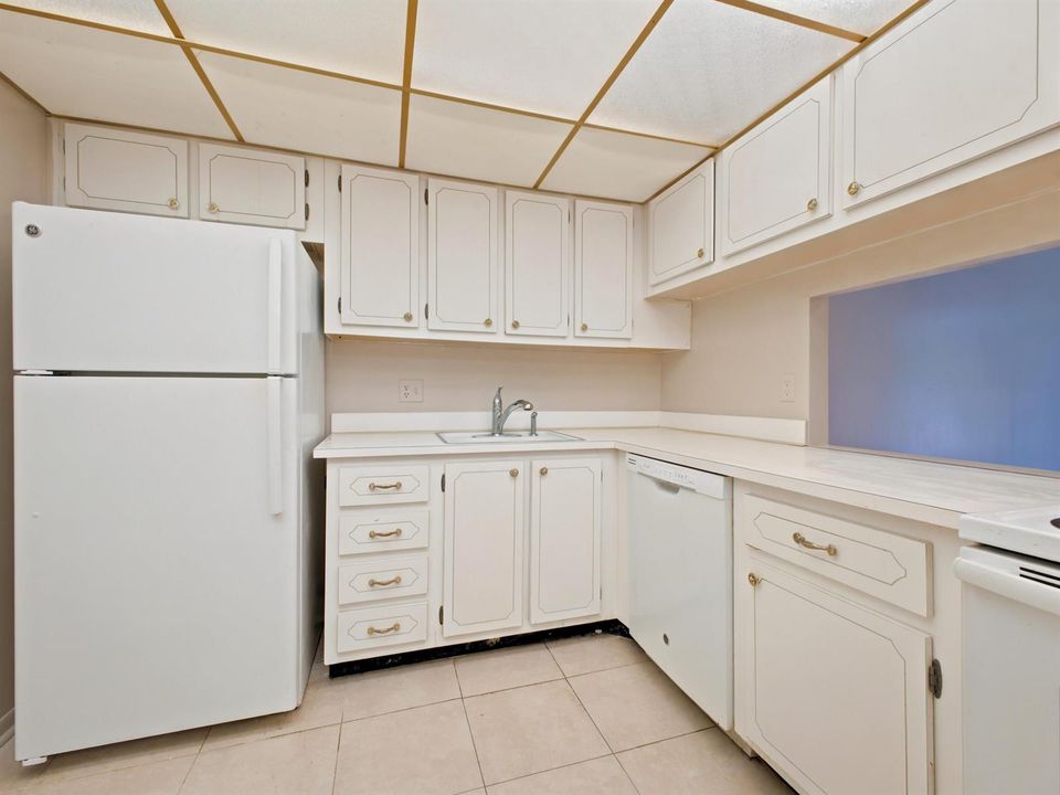 Kitchen 3