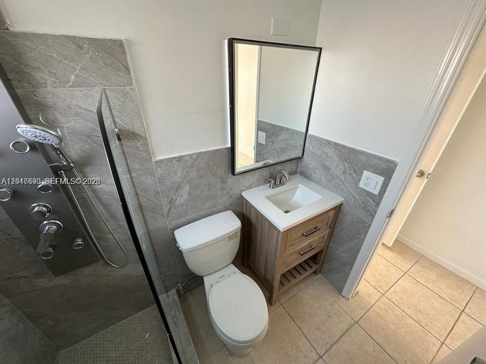 For Rent: $1,800 (3 beds, 2 baths, 1442 Square Feet)
