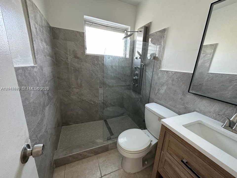 For Rent: $1,800 (3 beds, 2 baths, 1442 Square Feet)