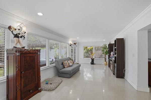 En Renta: $4,600 (5 camas, 2 baños, 1964 Pies cuadrados)