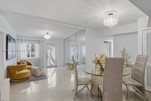 En Renta: $4,600 (5 camas, 2 baños, 1964 Pies cuadrados)