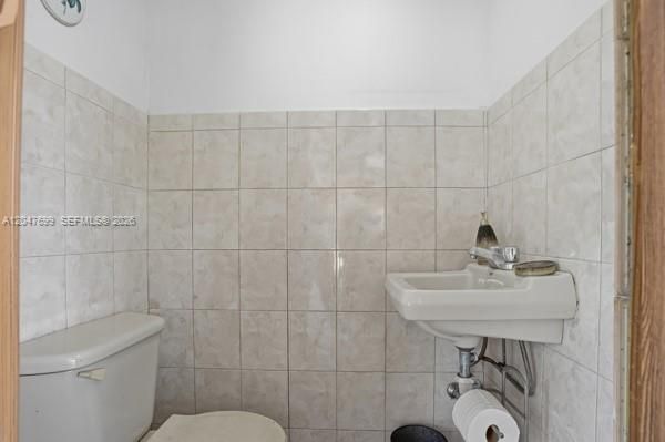 En Renta: $4,600 (5 camas, 2 baños, 1964 Pies cuadrados)