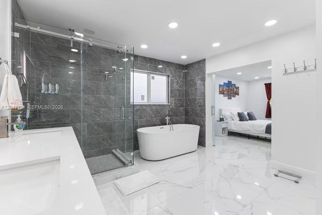 For Sale: $800,000 (4 beds, 3 baths, 1783 Square Feet)