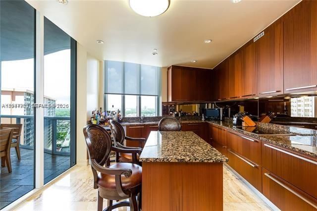 For Rent: $8,700 (2 beds, 3 baths, 2327 Square Feet)