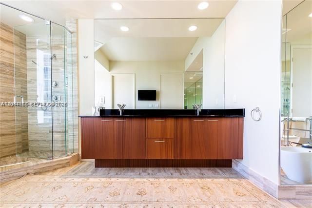 For Rent: $8,700 (2 beds, 3 baths, 2327 Square Feet)