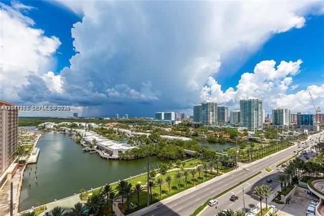 For Rent: $8,700 (2 beds, 3 baths, 2327 Square Feet)
