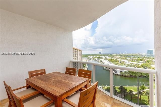 For Rent: $8,700 (2 beds, 3 baths, 2327 Square Feet)
