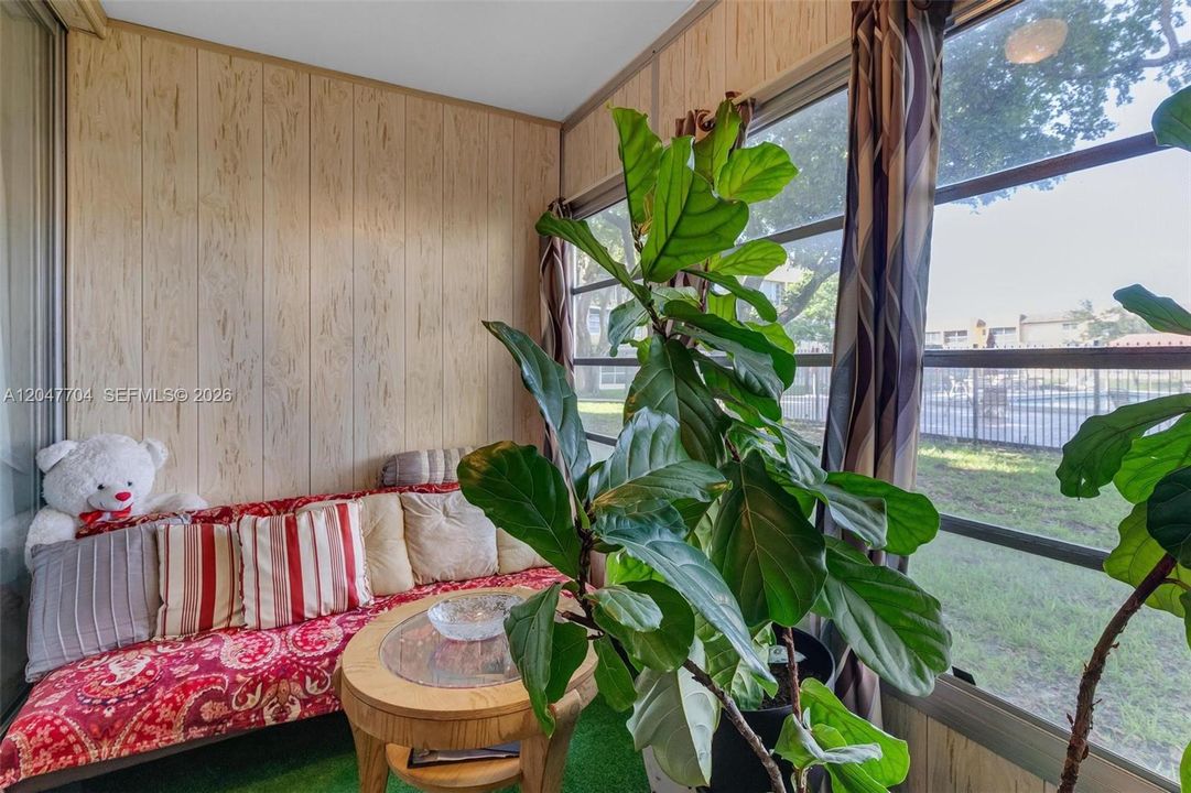 На продажу: $115,000 (2 спален, 2 ванн, 880 Квадратных фут)
