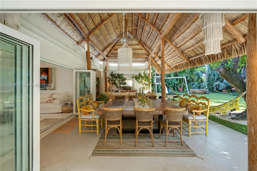 En Venta: $6,490,000 (5 camas, 5 baños, 3202 Pies cuadrados)