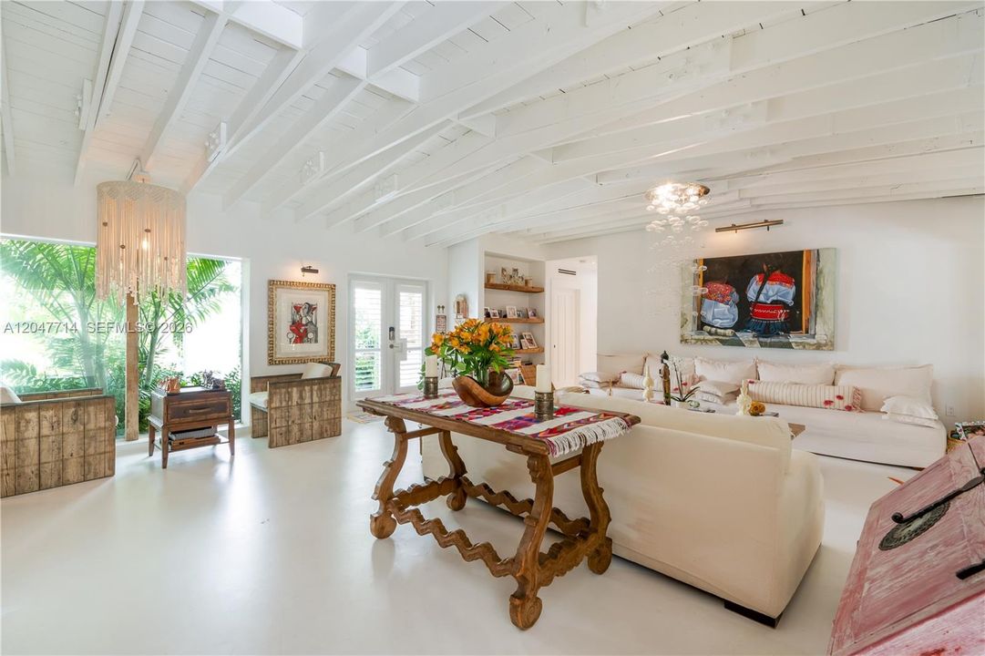 En Venta: $6,490,000 (5 camas, 5 baños, 3202 Pies cuadrados)