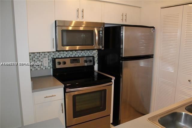 В аренду: $1,590 (2 спален, 1 ванн, 903 Квадратных фут)