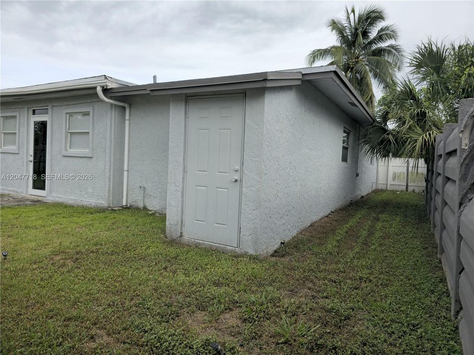 For Sale: $574,900 (4 beds, 2 baths, 2256 Square Feet)