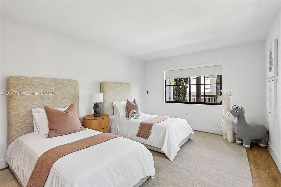 En Venta: $2,590,000 (6 camas, 5 baños, 3405 Pies cuadrados)