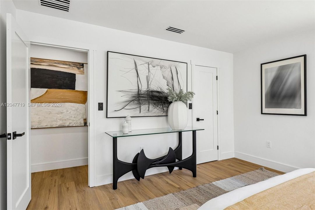 En Venta: $2,590,000 (6 camas, 5 baños, 3405 Pies cuadrados)