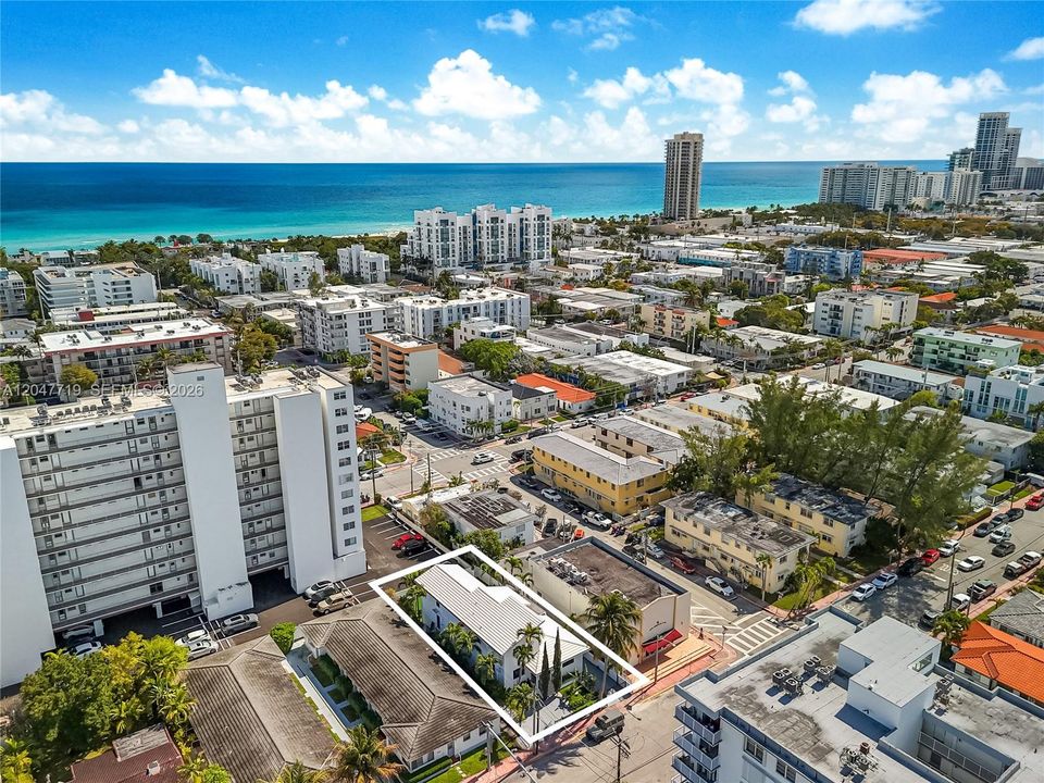 En Venta: $2,590,000 (6 camas, 5 baños, 3405 Pies cuadrados)
