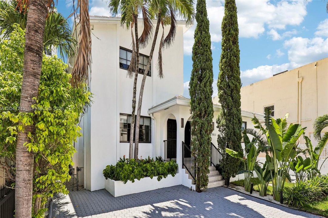 En Venta: $2,590,000 (6 camas, 5 baños, 3405 Pies cuadrados)