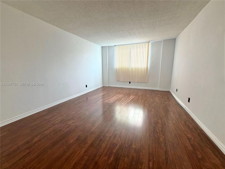 En Venta: $435,000 (2 camas, 2 baños, 1505 Pies cuadrados)