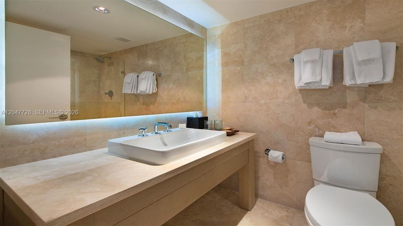 For Rent: $16,000 (2 beds, 2 baths, 1123 Square Feet)