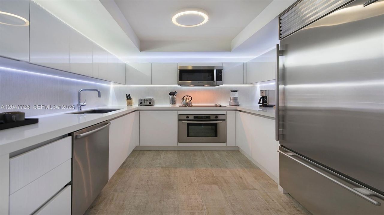 For Rent: $16,000 (2 beds, 2 baths, 1123 Square Feet)