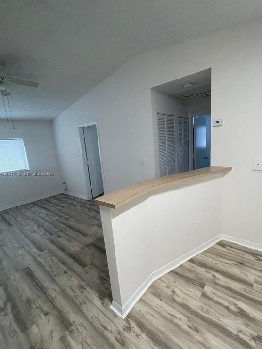 В аренду: $1,950 (2 спален, 1 ванн, 749 Квадратных фут)