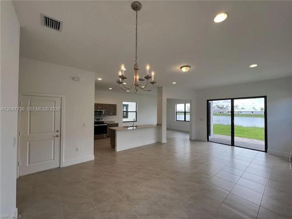 For Rent: $2,200 (3 beds, 2 baths, 1933 Square Feet)