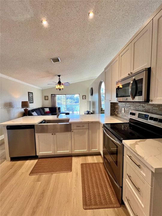 For Sale: $678,000 (3 beds, 2 baths, 1815 Square Feet)