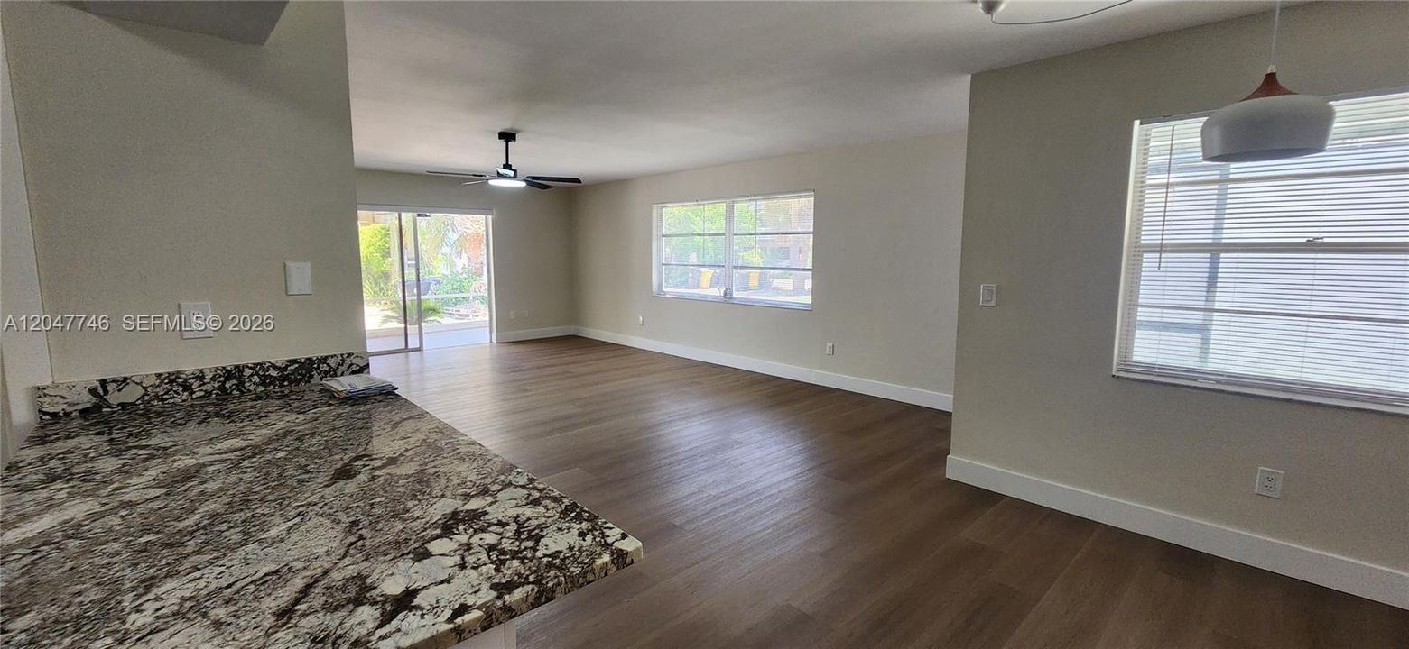 En Renta: $2,650 (2 camas, 2 baños, 1436 Pies cuadrados)