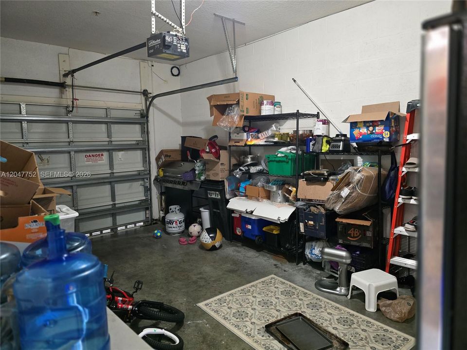 En Venta: $484,900 (3 camas, 2 baños, 2036 Pies cuadrados)