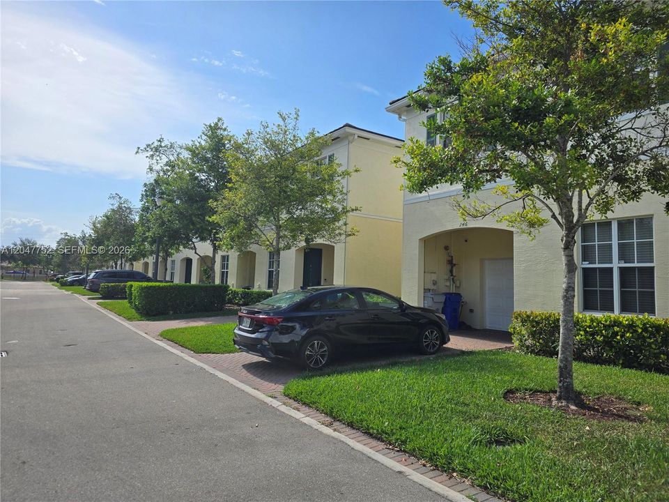 En Venta: $484,900 (3 camas, 2 baños, 2036 Pies cuadrados)