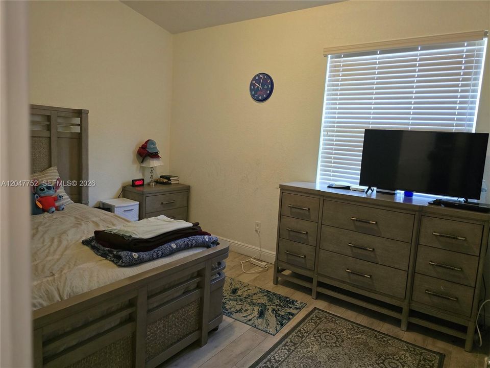 En Venta: $484,900 (3 camas, 2 baños, 2036 Pies cuadrados)