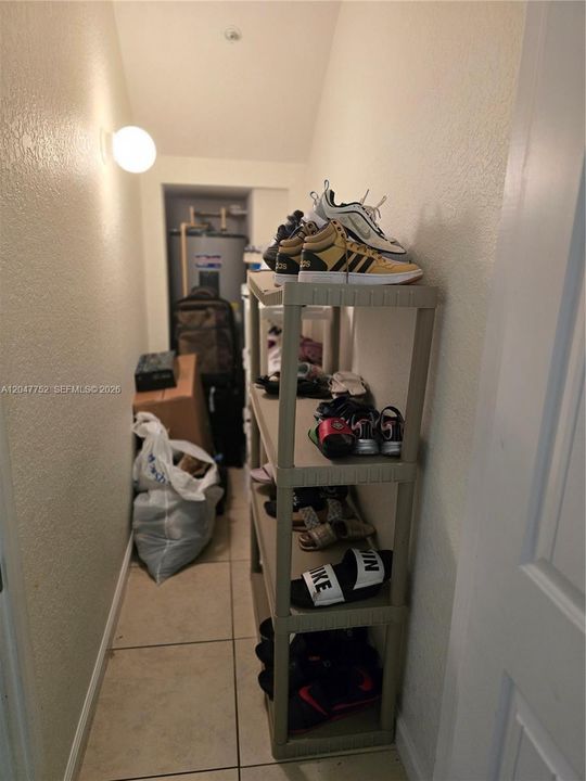 En Venta: $484,900 (3 camas, 2 baños, 2036 Pies cuadrados)