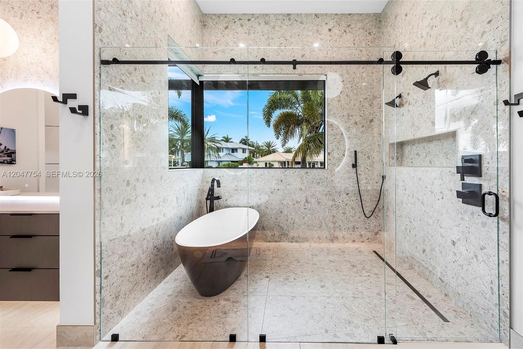 Active With Contract: $6,950,000 (3 beds, 4 baths, 3122 Square Feet)