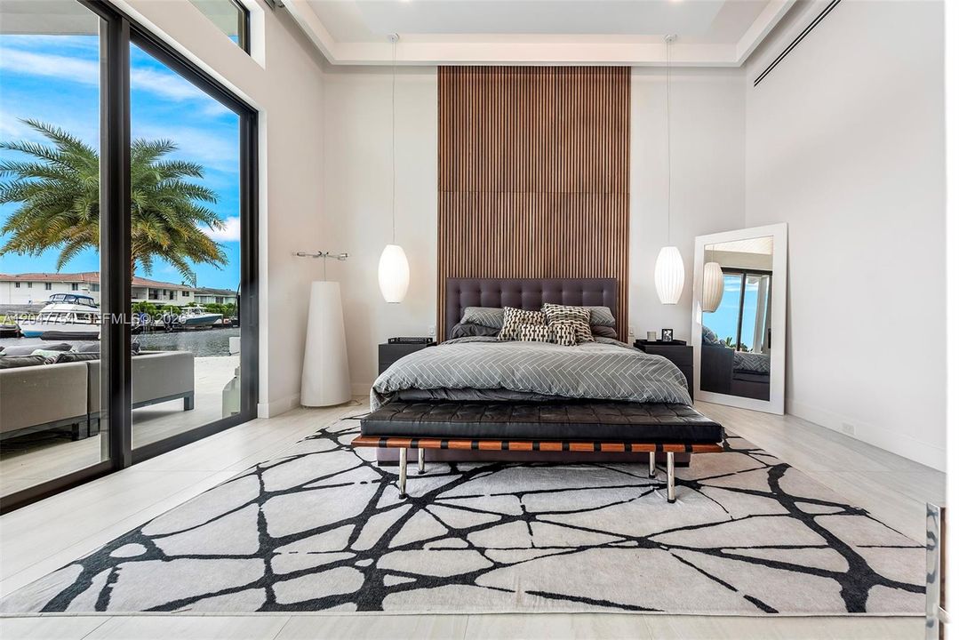Active With Contract: $6,950,000 (3 beds, 4 baths, 3122 Square Feet)