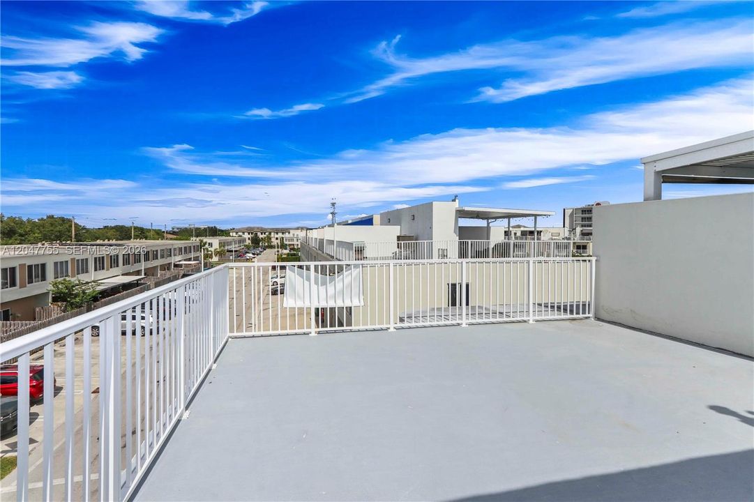 For Sale: $389,999 (4 beds, 3 baths, 1434 Square Feet)