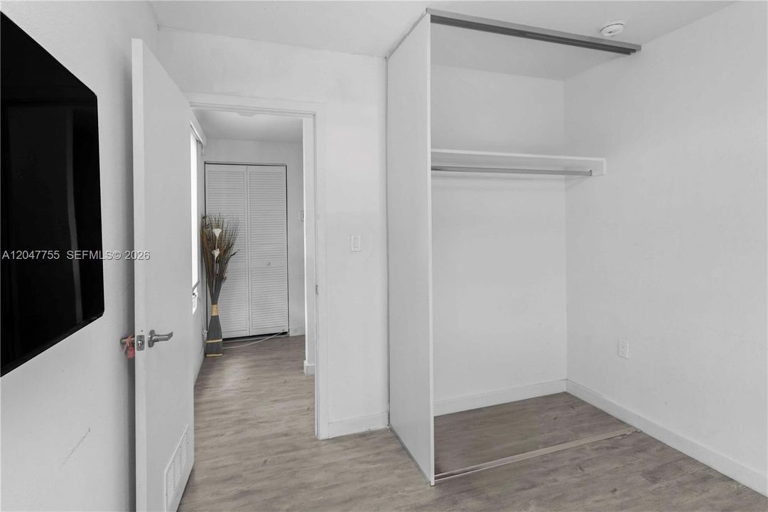 For Sale: $389,999 (4 beds, 3 baths, 1434 Square Feet)