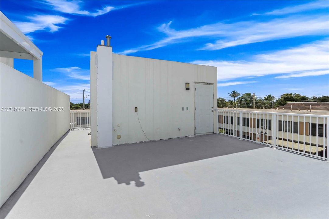 For Sale: $389,999 (4 beds, 3 baths, 1434 Square Feet)