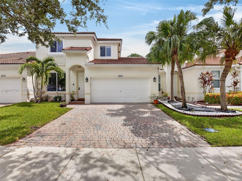 For Rent: $4,150 (4 beds, 2 baths, 1990 Square Feet)