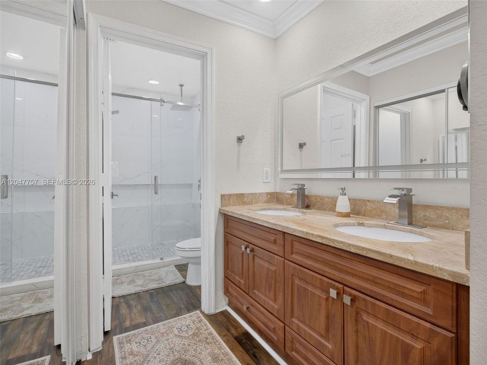 For Rent: $4,150 (4 beds, 2 baths, 1990 Square Feet)