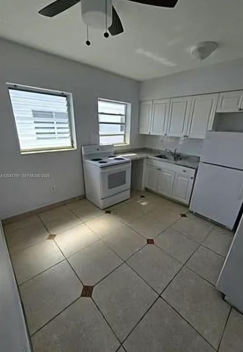 For Rent: $2,000 (2 beds, 1 baths, 3880 Square Feet)