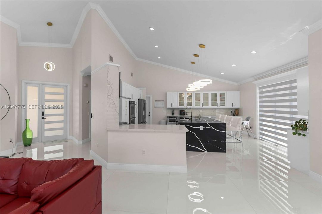 For Rent: $5,200 (3 beds, 2 baths, 2368 Square Feet)