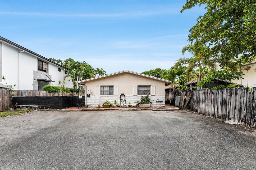 001-312Southwest9thStreet-FortLauderdale