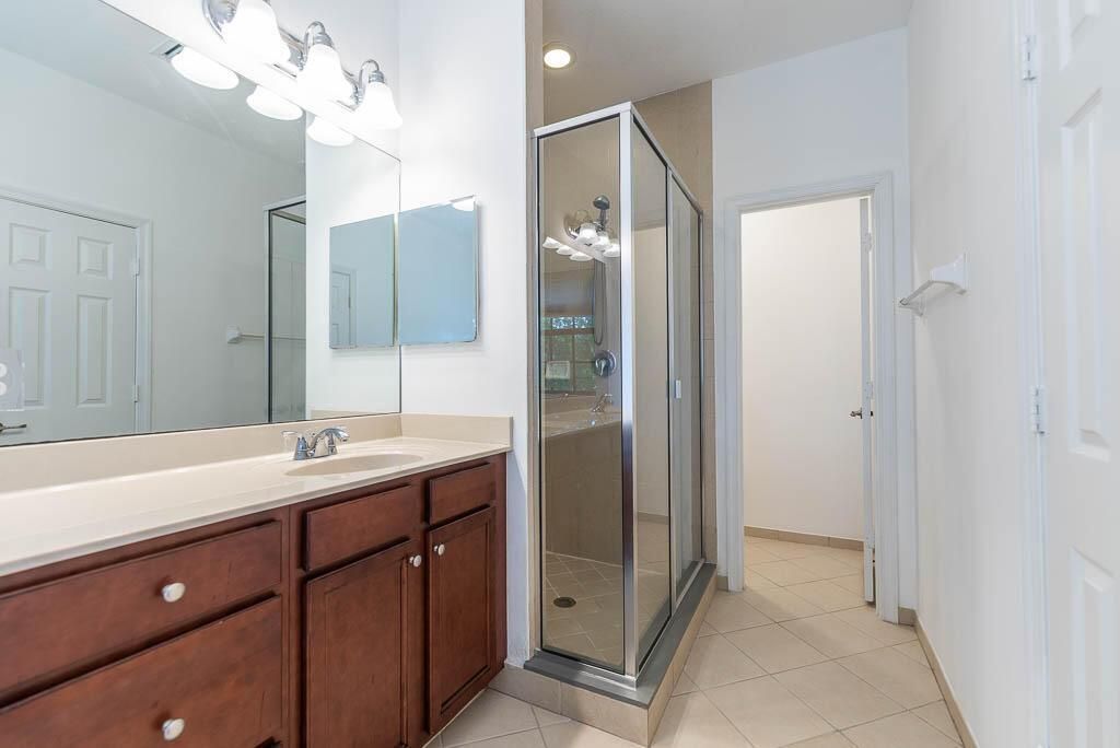 20251004-10283 Wellington Parc Drive-001